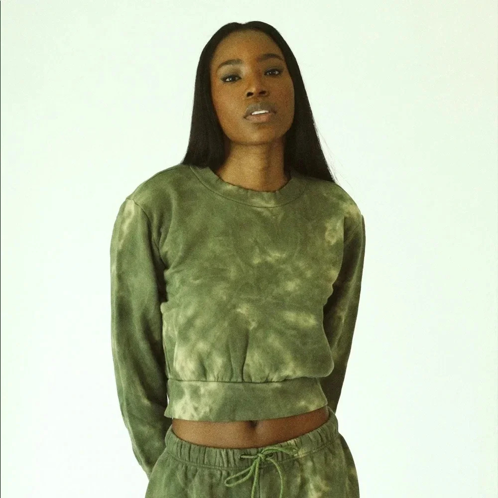 Pam & Gela Tie Dye Crop Sweatshirt, olive